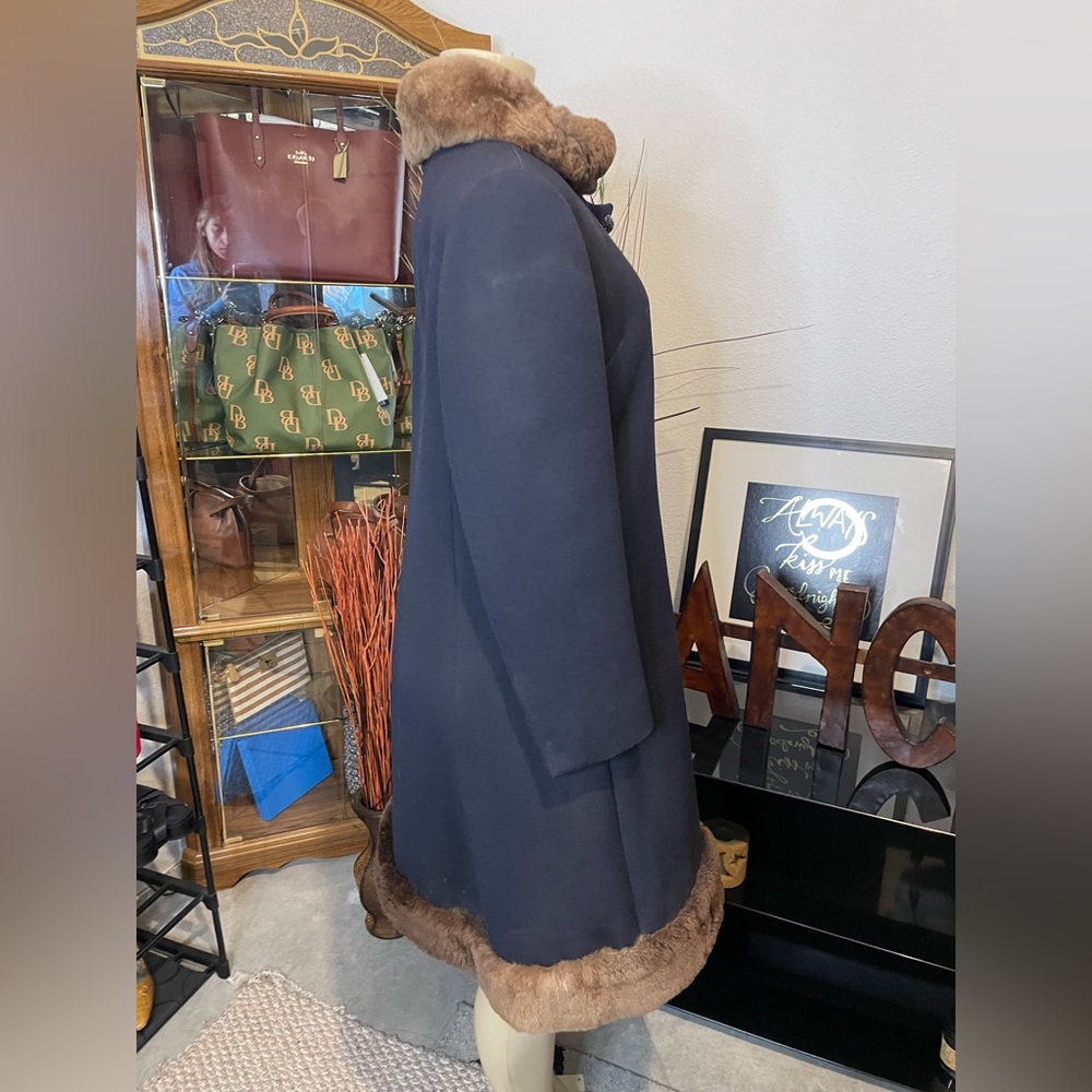 💙Stunning Vintage ILGWU Coat(maybe wool & fur) - Picture 4 of 14
